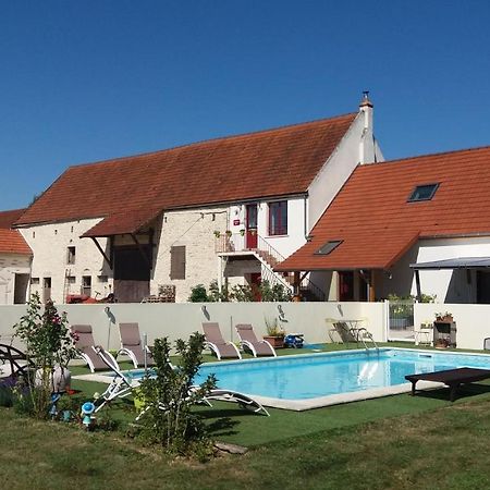 La Maison Rouge Ladoix - Proche Beaune エクステリア 写真